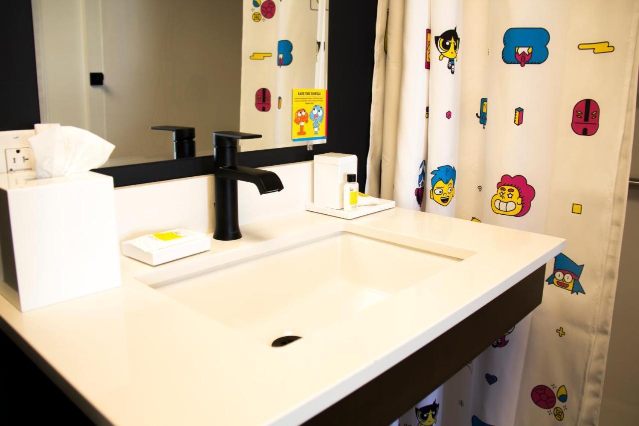 Cartoon Network Hotel Smoketown  Buitenkant foto